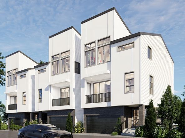 318 Walthall Drive E, Houston TX 77022