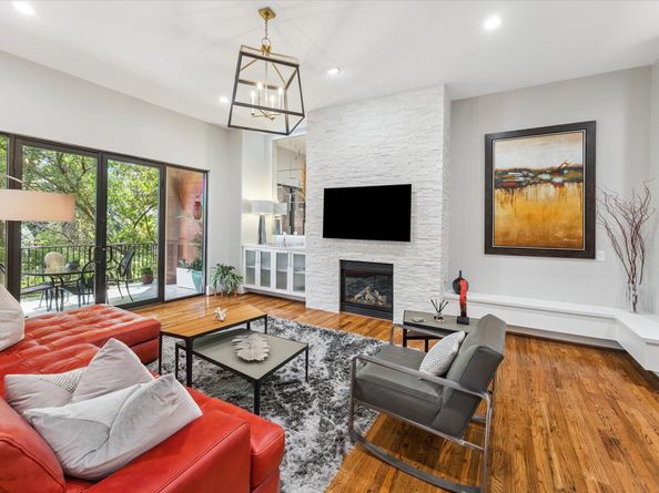 1901 W 14th 1/2 Street C, Houston TX 77008