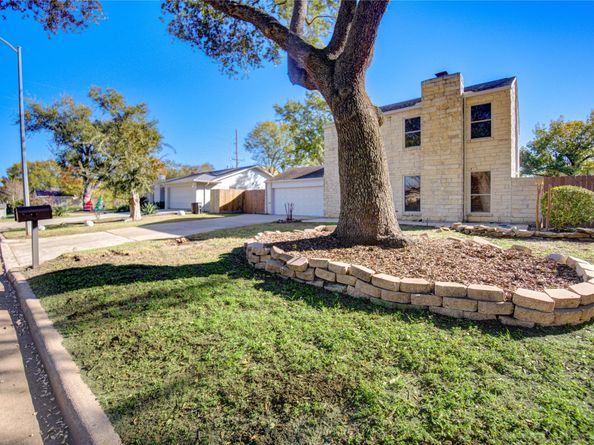 13907 Piping Rock Lane, Houston TX 77077