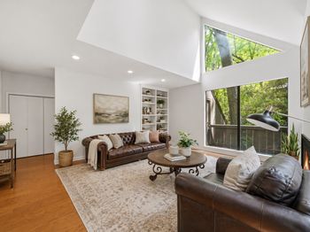 160 Litchfield Lane