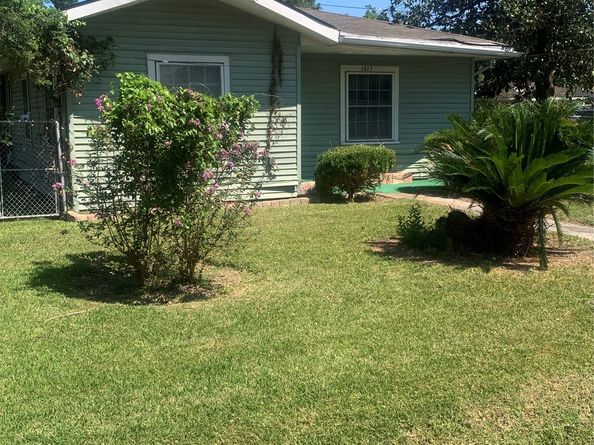 3823 Crandon Street, Houston TX 77026