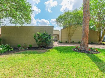 10727 Villa Lea Lane