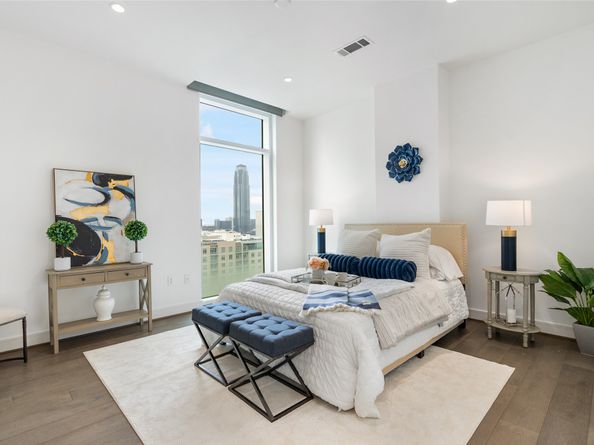 4521 San Felipe Street 1704, Houston TX 77027