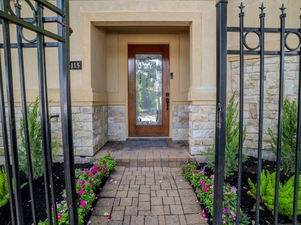 4115 Barnes Street, Houston TX 77007