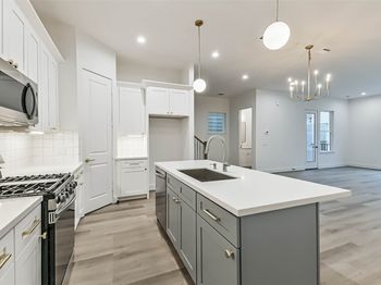 7709 Earl Rudder Way