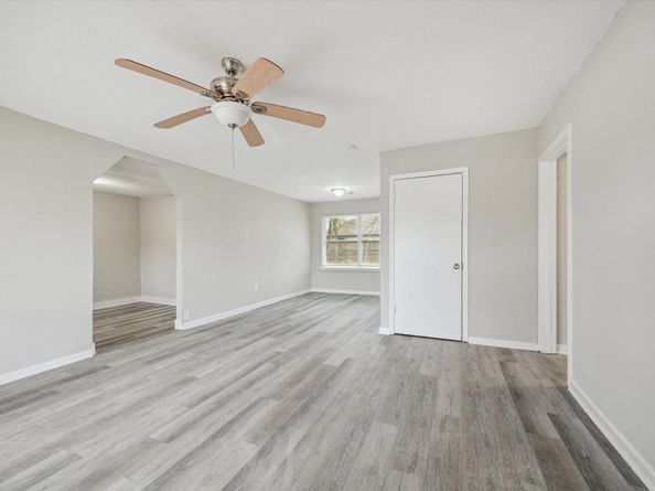 5835 Kenilwood Drive, Houston TX 77033