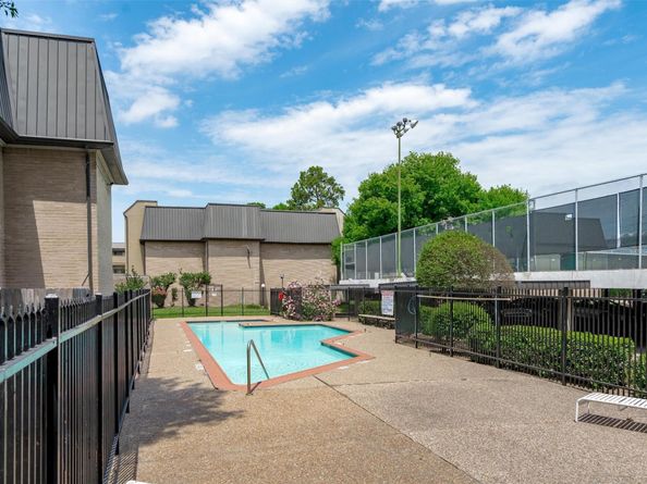 8419 Hearth Drive 21, Houston TX 77054