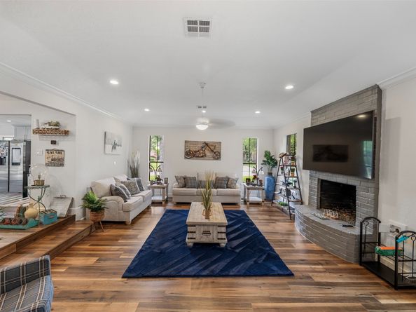 1815 Cobblestone Court, Richmond TX 77406