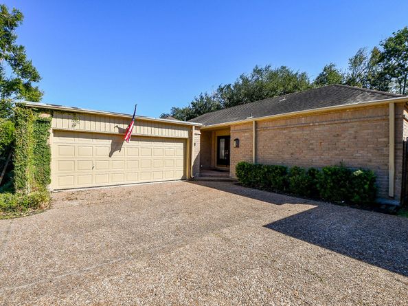 2930 Country Club Blvd Boulevard, Sugar Land TX 77478