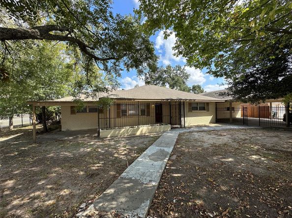 4718 Averill Street, Houston TX 77009