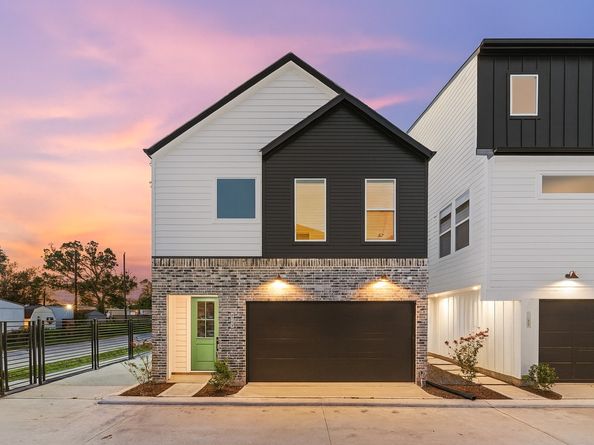 4754 Martin Hill Street, Houston TX 77018