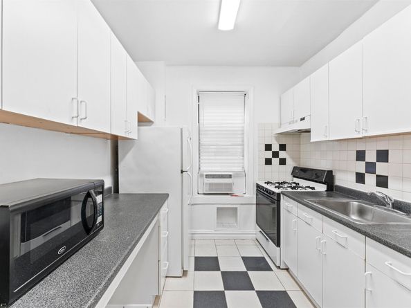 35-39 51st St A4, Weehawken NJ 07086