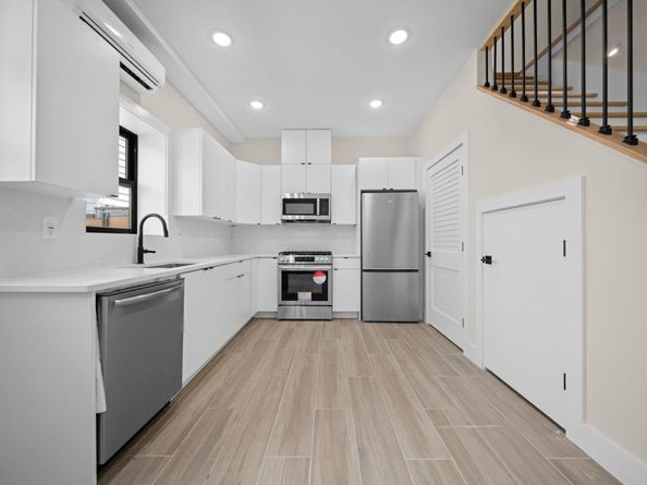 27 Graham St REAR, Jersey City NJ 07306