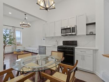 25 High St