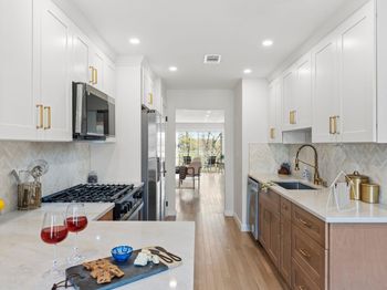 83 Cherry St