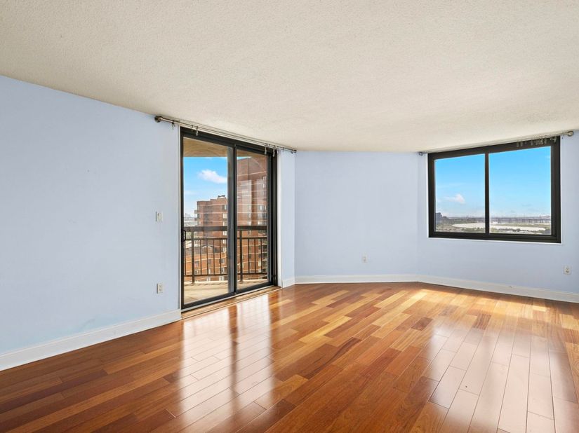 2032 Harmon Cove Tower 2032, Secaucus NJ 07094