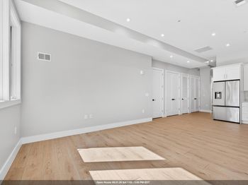 126 De Kalb Ave