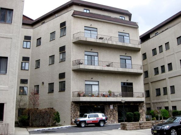 75 Liberty Ave E12, Jersey City NJ 07306
