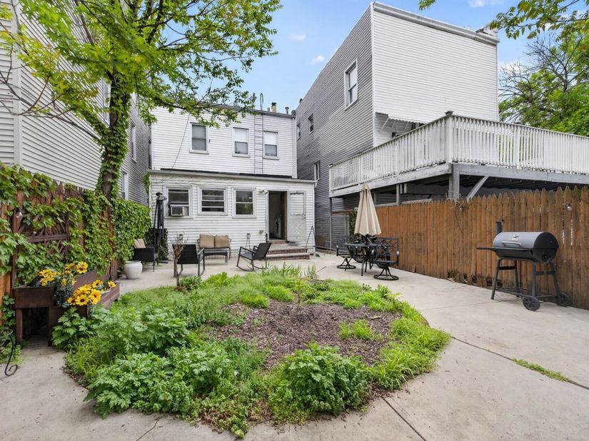 129 Avenue E, Bayonne NJ 07002