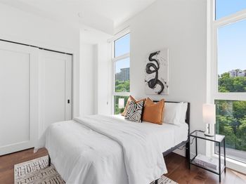 800 Avenue At Port Imperial