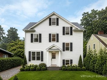 9 Maple Street