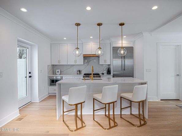 82 Josephine Evaristo Avenue, Greenwich CT 06830