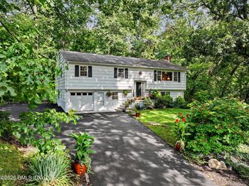 16 Brookhill Lane