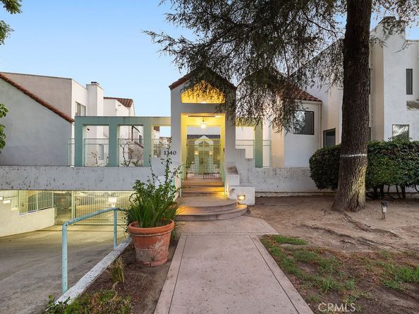 1340 Glenwood Road 8, Glendale CA 91201