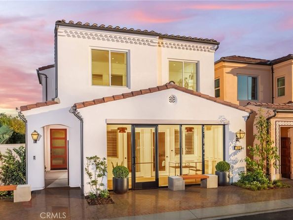 265 Raffini, Irvine CA 92618