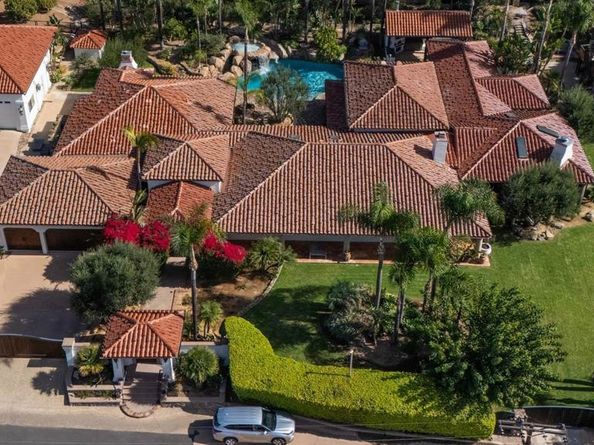 647 Crest Drive, El Cajon CA 92019