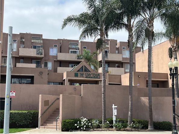 450 E 4th Street 207, Santa Ana CA 92701