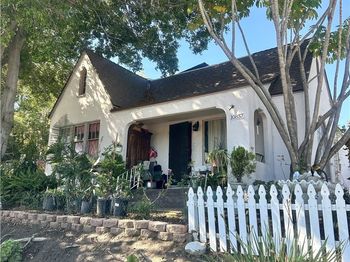 10857 La Mirada Boulevard