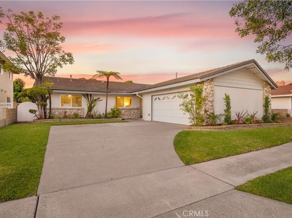 4657 Hazelnut Avenue, Seal Beach CA 90740