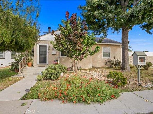 2400 Quincy, Long Beach CA 90815