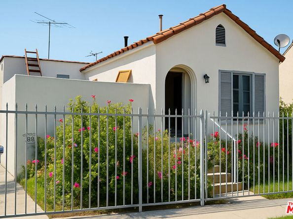 507 S Coronado Street, Los Angeles CA 90057