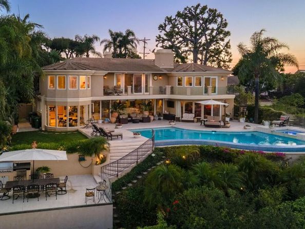 7833 Torreyson Drive, Los Angeles CA 90046