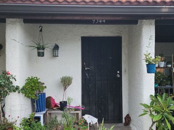 9344 Via Crema, Burbank CA 91504