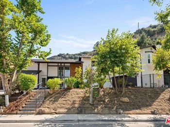 3831 Saint Johnswood Drive