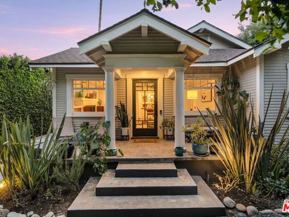 7030 De Longpre Avenue, Los Angeles CA 90028