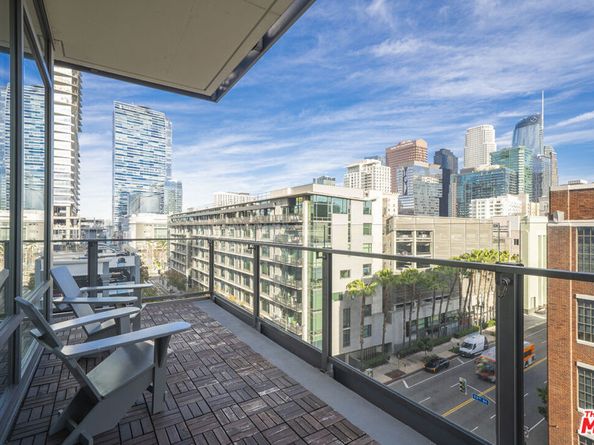 1100 S Hope Street 716, Los Angeles CA 90015
