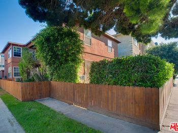 1146 Venice Boulevard