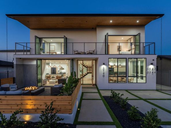 5140 Los Robles Dr, Carlsbad CA 92008