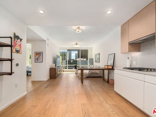 877 Francisco Street 707, Los Angeles CA 90017