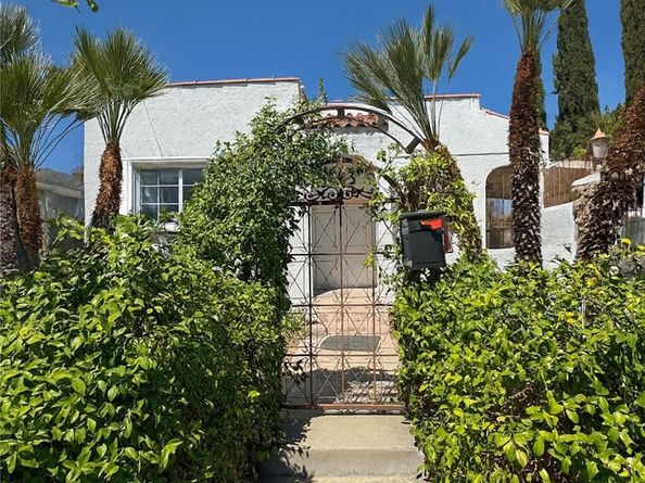 11753 Blythe Street, North Hollywood CA 91605