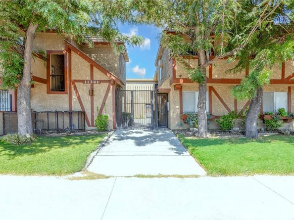 11341 Victory Boulevard, North Hollywood CA 91606