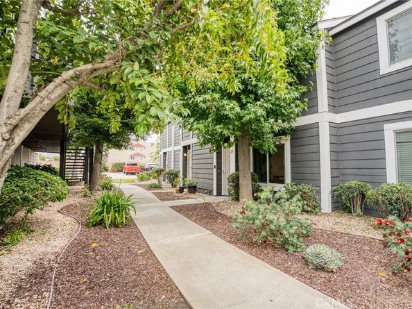824 N Pasadena Avenue 23, Azusa CA 91702