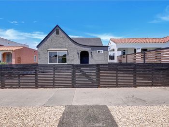 3515 S Norton Avenue