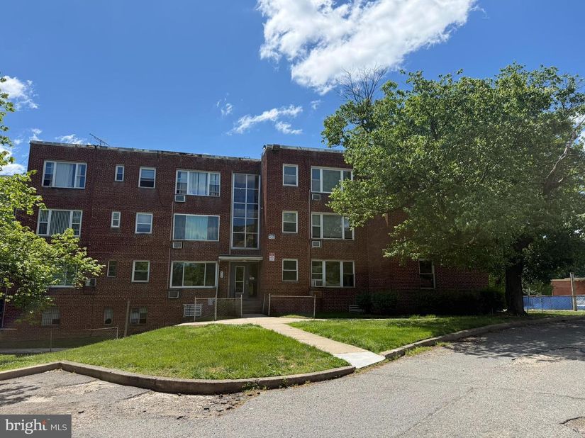 428 Ridge Road SE 305, Washington DC 20019