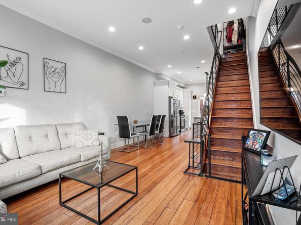 1751 S Taylor Street, Philadelphia PA 19145