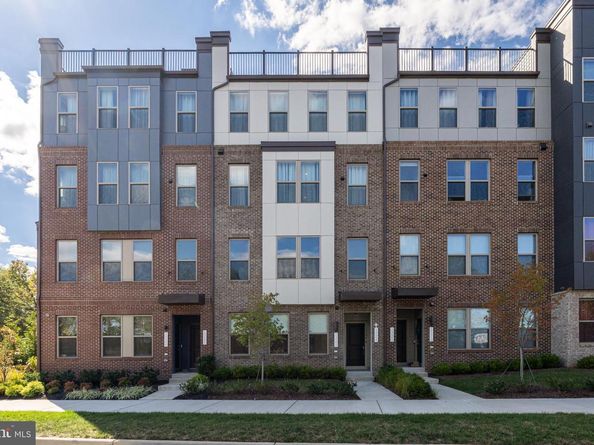 13504 Innovation Station Loop 2A, Herndon VA 20171